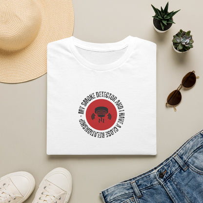 Mi detector de humo y yo tenemos una relación cercana - Camiseta